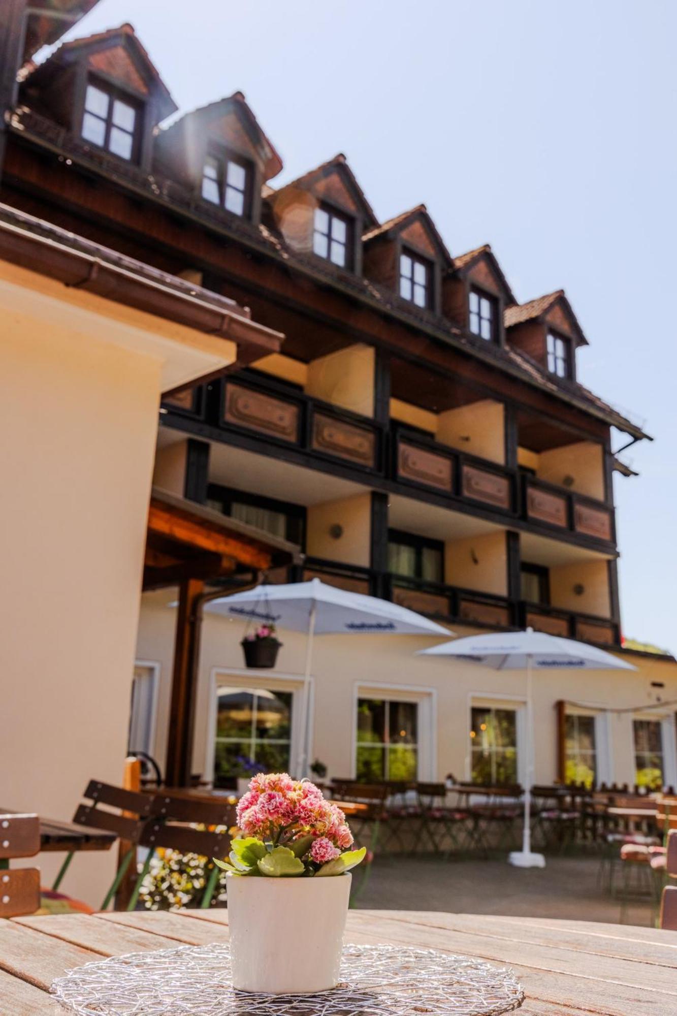 Landgasthof Zur Linde هيمبخنثال المظهر الخارجي الصورة